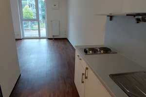 Zentrales Apartment direkt an der TH Georg-Simon-Ohm – nur für Studierende/Auszubildende. – Bahnhofstraße 79, 90402 Marienvorstadt, Nürnberg – Vorschaubild 2