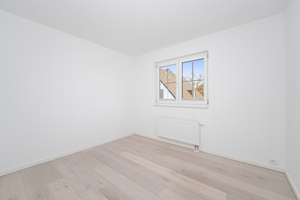 Sofort verfügbar - Moderne 4-Zimmer-Wohnung mit Westbalkon in München-Trudering – Die vollständige Adresse der Immobilie erhältst du vom Anbieter., 81827 Waldtrudering, München – Vorschaubild 11