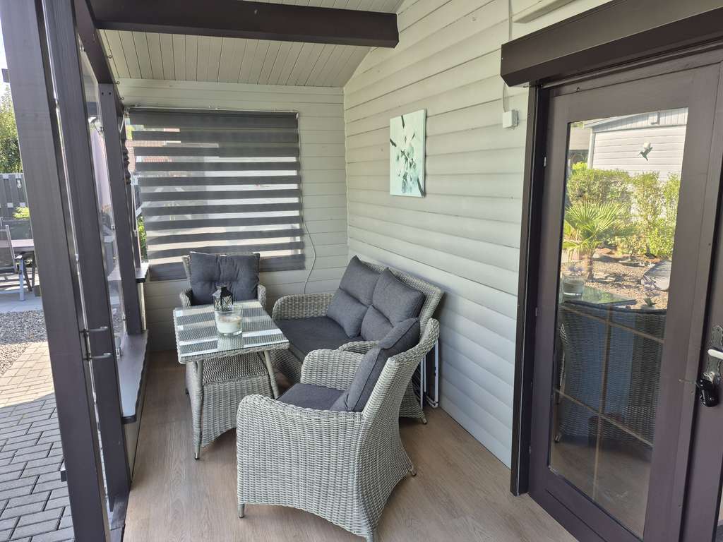 Immobilie in Hattingen - 3,5 Zimmer Holzbungalow mit Wintergarten & Nebengebäude Freizeitdomizil Ruhrtal - Bild 2