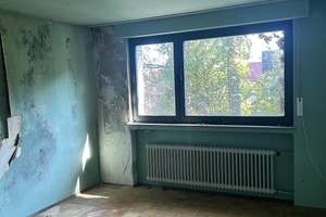 FREISTEHENDES EINFAMILIENHAUS MIT EINLIEGERWOHNUNG - SANIERUNGSOBJEKT FÜR KREATIVE MACHER – Die vollständige Adresse der Immobilie erhältst du vom Anbieter., 42651 Solingen-Mitte, Solingen – Vorschaubild 3