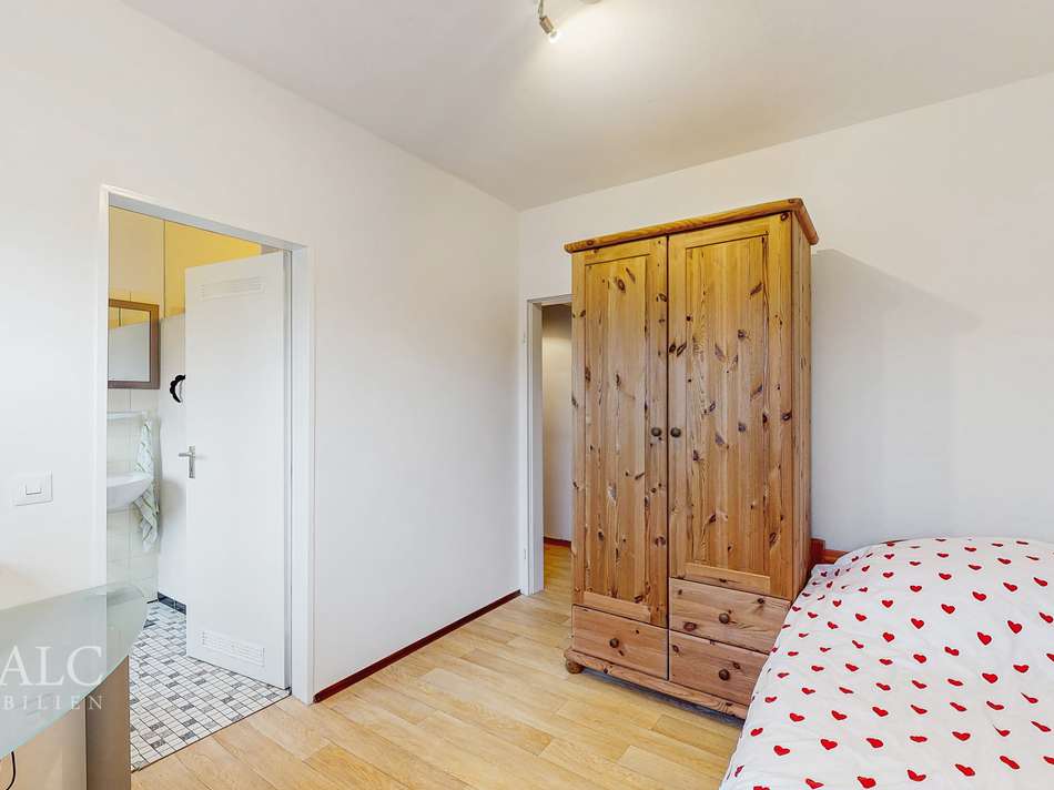 Schlafzimmer OG 1-Zi-Whg.