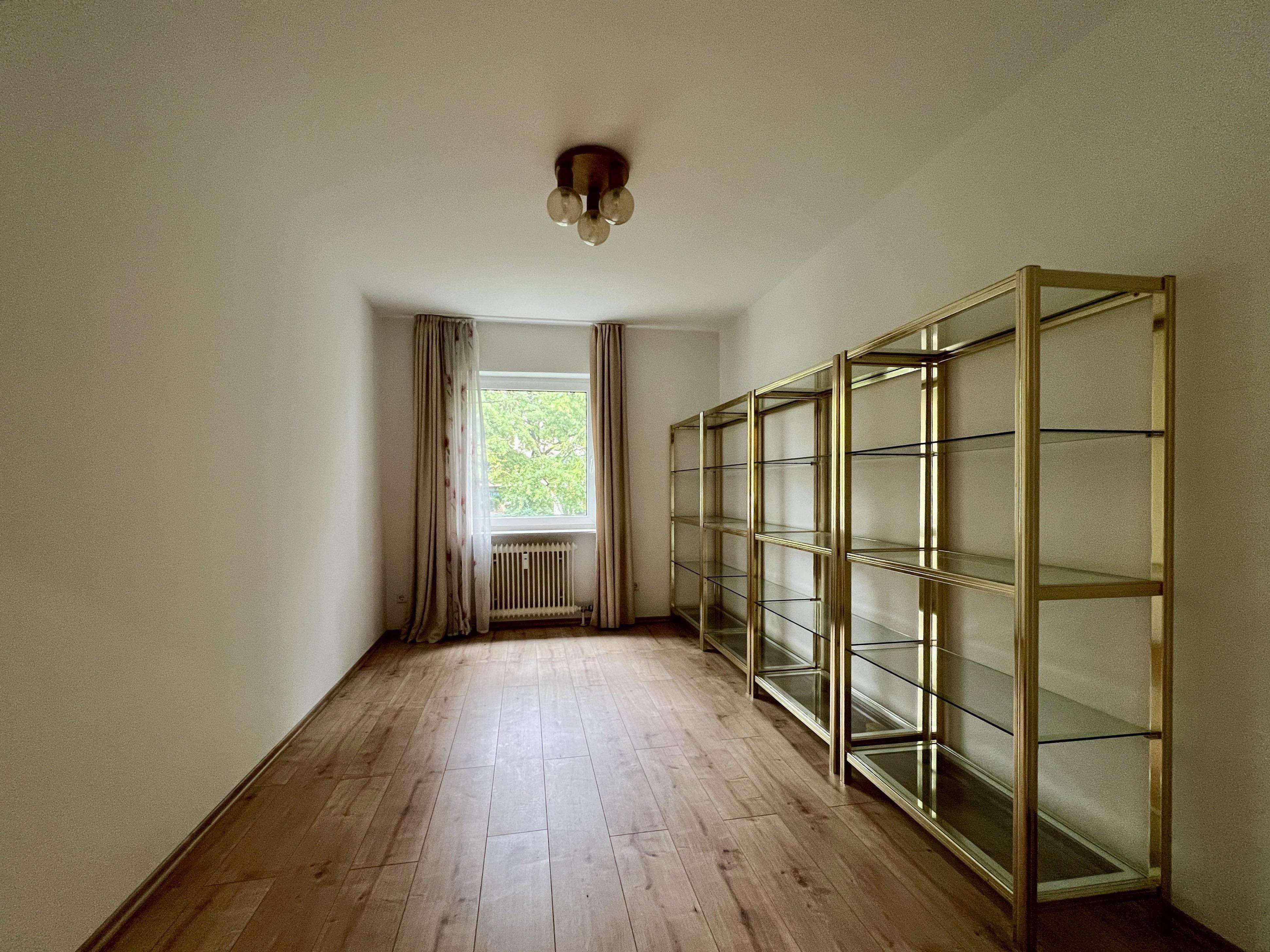 Immobilie in Möglingen - 3-Zimmer-Wohnung mit Balkon und Tiefgaragenstellplatz in Möglingen - Bild 3