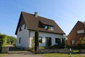 Viel Platz & bezugsfrei in Spenge: ZFH mit Baufenster & Doppelgarage – Herford (Kreis) – Vorschaubild 1