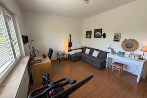 Viel Platz mit 3 Zimmern in Köln-Braunsfeld – Die vollständige Adresse der Immobilie erhältst du vom Anbieter., 50933 Braunsfeld, Köln – Vorschaubild 2