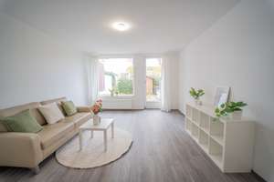 Gepflegtes Reihenhaus mit kleinem Grundstück in begehrter Lage! – Die vollständige Adresse der Immobilie erhältst du vom Anbieter., 22453 Niendorf, Hamburg – Vorschaubild 2