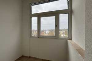 Charmante 2-Zimmer-Wohnung mit Loggia in Kiel-Gaarden – Iltisstraße  58, 24143 Kiel – Vorschaubild 5