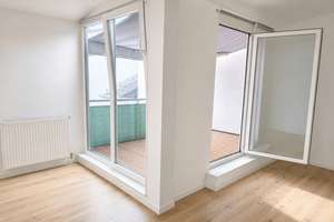 Traumhafte Maisonettewohnung Seitenflügel , 2. / 3. OG mit Terrasse, Bad u. Gäste-WC PROVISIONSFREI 