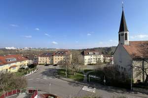 Wohnen mit Weitblick – großzügiges Dachgeschoss mit 4,50 m Deckenhöhe und großen Flächen – Die vollständige Adresse der Immobilie erhältst du vom Anbieter., 70376 Münster, Stuttgart – Vorschaubild 9