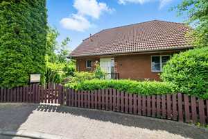 Charmantes EFH mit großer Südwest-Terrasse und idyllischem Grundstück * Garage und Carport – Saalekreis – Vorschaubild 14