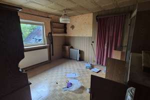 Ländliches Anwesen mit Scheune, Garage und 2700 m2 Garten – Die vollständige Adresse der Immobilie erhältst du vom Anbieter., 96349 Steinwiesen – Vorschaubild 7