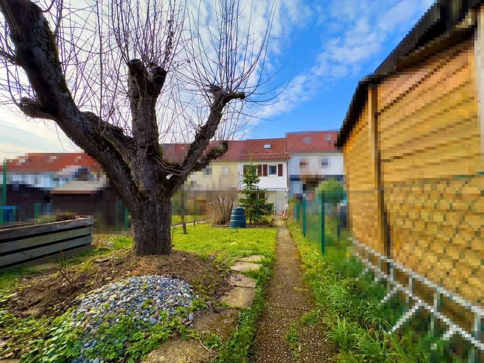 Gebäuderückseite