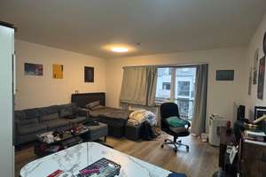 Nachmiete/Untermiete gesucht — 2-Zimmer Wohnung in Aachen - Trierer Straße – Hünefeldstraße 33, 52068 Trierer Straße, Aachen – Vorschaubild 1