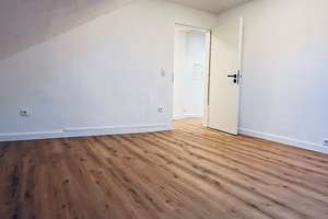 2ZKB Dachgeschosswohnung renoviert – Bismarckstr. 18, 75179 Nordstadt, Pforzheim – Vorschaubild 2