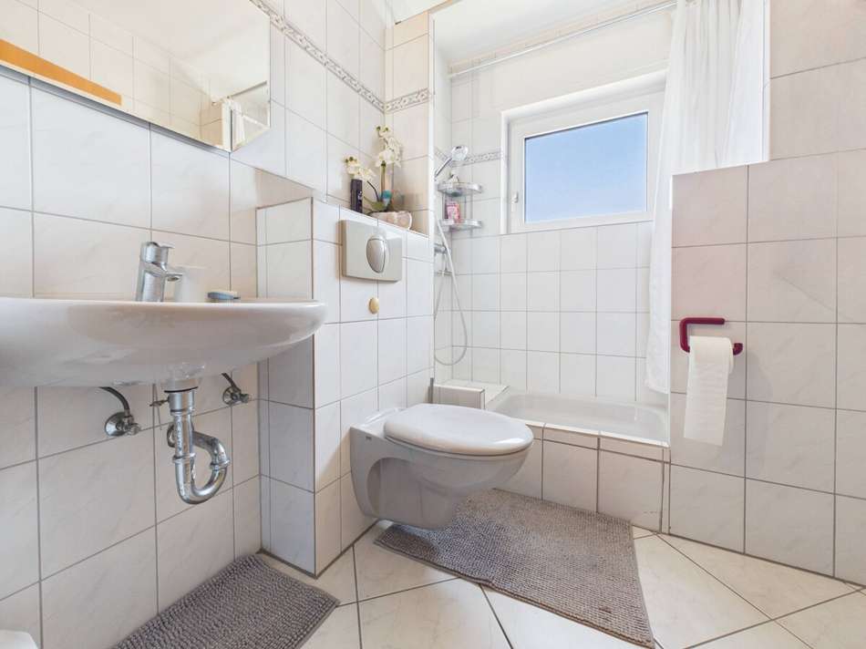Badezimmer 2.OG