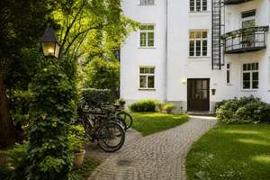 **Historischer Charme über den Dächern Lehels – Denkmalgeschützte Altbauwohnung im Dachgeschoss** – Die vollständige Adresse der Immobilie erhältst du vom Anbieter., 80538 Englischer Garten, München – Vorschaubild 14
