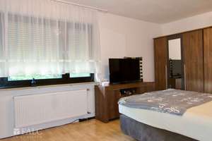 Einfach Mehr: Großzügiges RMH im Pius-Viertel-Ingolstadt, Garten, Garage. Ruhig und Zentral Wohnen. – Die vollständige Adresse der Immobilie erhältst du vom Anbieter., 85057 Nordwest, Ingolstadt – Vorschaubild 12