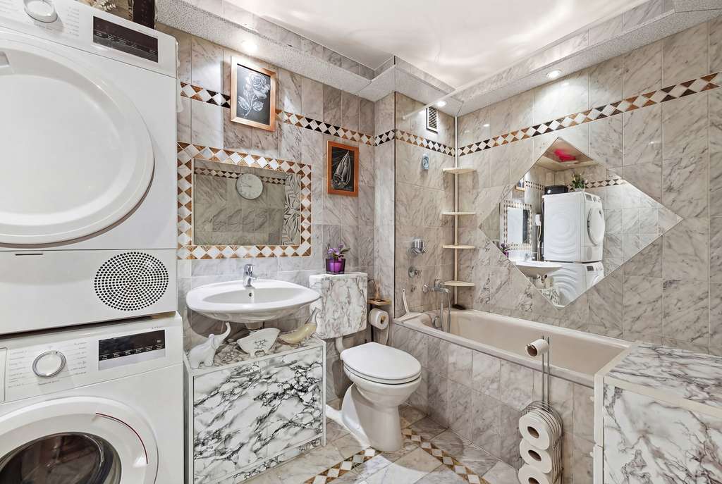 Immobilie in München - Direkt am Ostpark: Vermietete 2-Zimmer-Wohnung mit Außenstellplatz (Erbpacht) - Bild 2