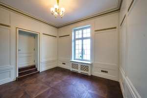 Großzügige Etagenwohnung mit repräsentativem Flair – Stilvolles Wohnen in historischer Villa – Die vollständige Adresse der Immobilie erhältst du vom Anbieter., 42389 Langerfeld-Beyenburg, Wuppertal – Vorschaubild 3