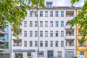 Charmante 2-Zimmer-Wohnung mit Stuck in Prenzlauer Berg – Die vollständige Adresse der Immobilie erhältst du vom Anbieter., 10439 Prenzlauer Berg, Berlin – Vorschaubild 9
