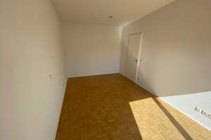 Exklusive Penthouse-2-Zimmer Seniorenwohnung (55+) mit Einbauküche und Sonnenbalkon – Potsdamer Str. 40, 42651 Solingen-Mitte, Solingen – Vorschaubild 2