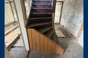 Handwerker-Traum in Wurzen: Entkerntes Charakterhaus mit ruhigem Garten sucht Macher – Die vollständige Adresse der Immobilie erhältst du vom Anbieter., 4808 Wurzen – Vorschaubild 7