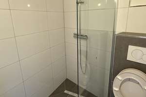 Erstbezug nach Sanierung mit Winterbalkon und EBK: Stilvolle 3-Zimmer-Wohnung in Düsseldorf – Gneisenaustraße 21, 40477 Pempelfort, Düsseldorf – Vorschaubild 11