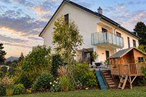 Exklusives Haus in Freiburg-Kappel | 186 m² | 6 Zimmer | Garten | Panoramablick | A+