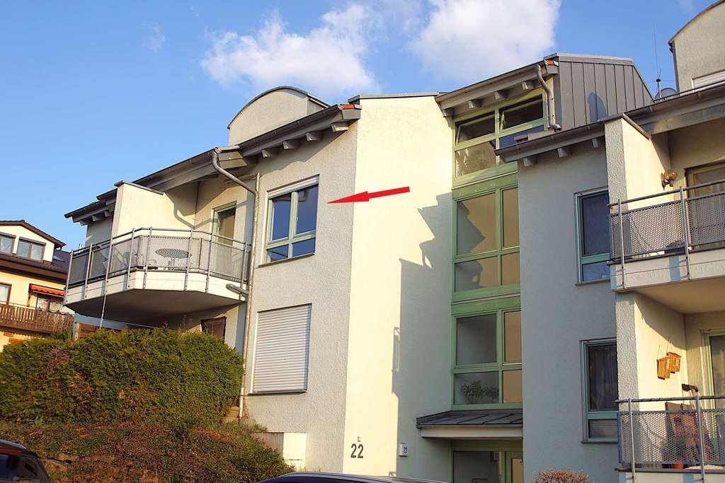 Immobilie in Beuren - Gepflegte 1,5-Zimmer-Wohnung mit Balkon in ruhiger Lage - Bild 0