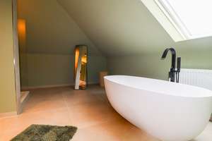 ALL-INCLUSIVE! Altbau-Traum mit freistehender Badewanne! – Die vollständige Adresse der Immobilie erhältst du vom Anbieter., 26122 Bahnhofsviertel, Oldenburg (Oldenburg) – Vorschaubild 11
