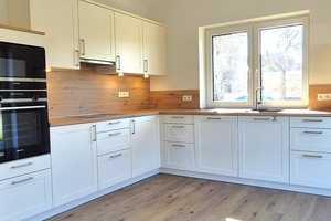 Zentrum! Junger Bungalow, KfW 55 Energie mit Garage, Kaminofen, EBK. Kleines Grundstück… – Leer (Kreis) – Vorschaubild 15