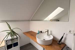 Exklusive möblierte Design-Dachgeschosswohnung mit Homeoffice & All-Inclusive-Miete im Hellwinkel – Reislinger Straße 8, 38446 Hellwinkel, Wolfsburg – Vorschaubild 10