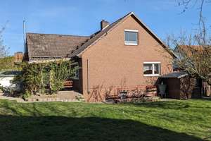 Freistehendes EFH mit Einliegerwohnung, Doppelgarage & großem Grundstück – Die vollständige Adresse der Immobilie erhältst du vom Anbieter., 30890 Barsinghausen – Vorschaubild 4