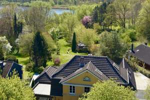 Stadtvilla mit Gutshauscharakter am See