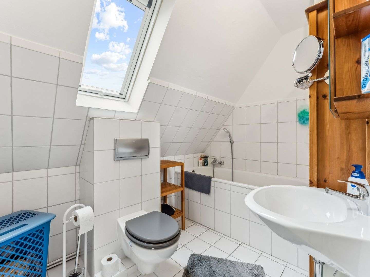 Immobilie in Kierspe - Viel Platz für die Familie – charmantes Reihenmittelhaus mit Garten und 3 Bädern in Kierspe-Füllfeld - Bild 3