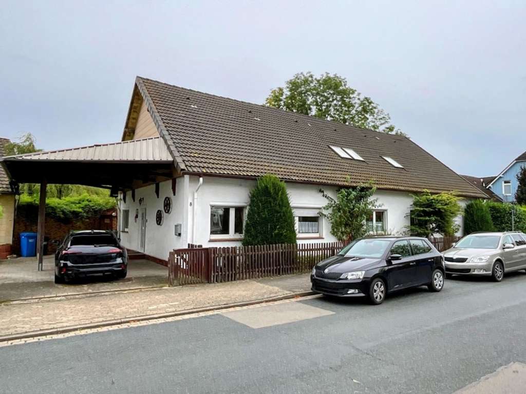 Immobilie in Meine - Geräumiges Einfamilienhaus mit Nebengebäude mit großen Grundstück im Zentrum von Meine - Bild 1