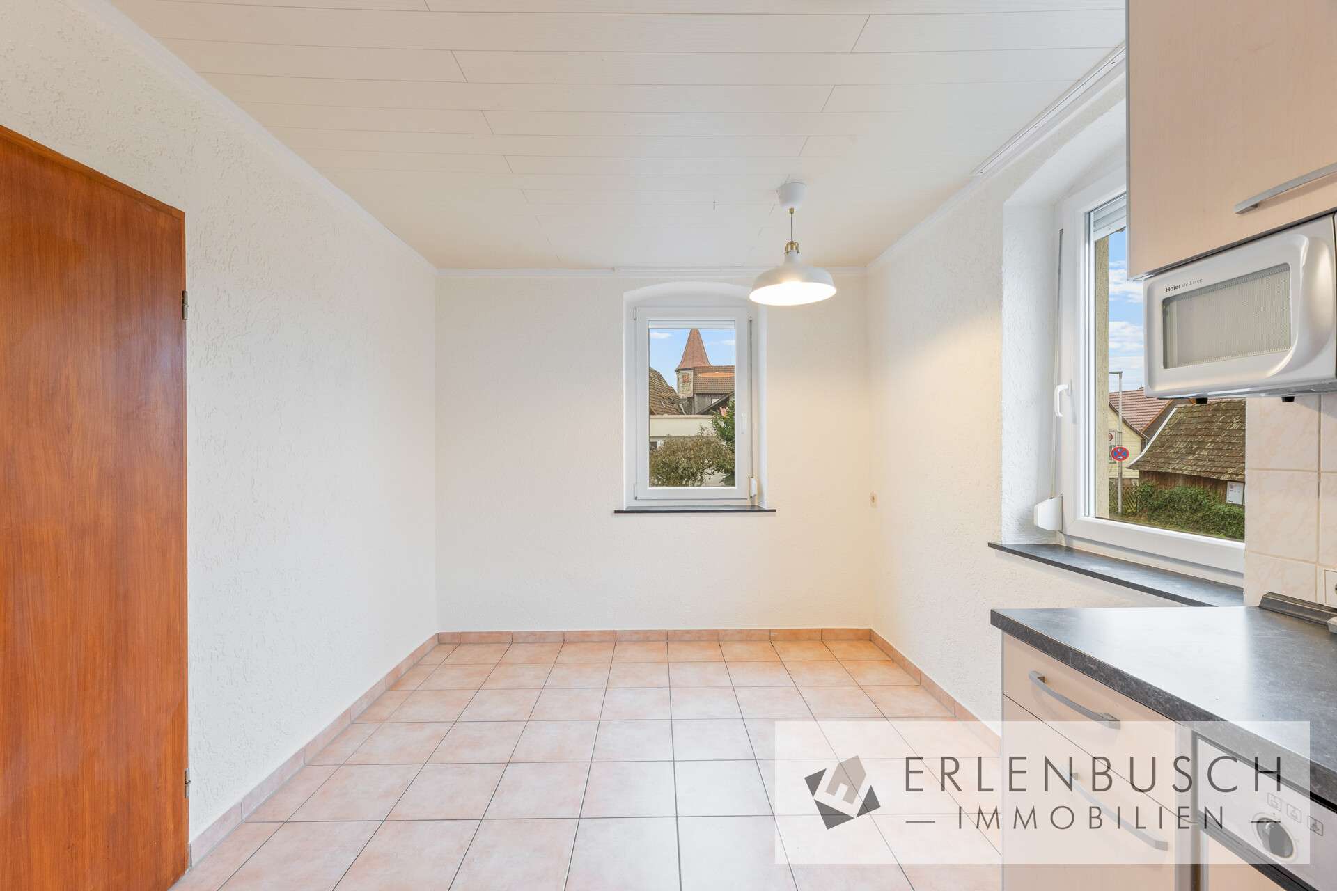 Immobilie in Remshalden - Vielseitig nutzbare 3-Zimmer-Wohnung mit Balkon und Einzelgarage - Bild 3