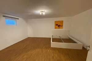 Neuwertiges 5-Zimmer-Reihenendhaus mit EBK in Bad Homburg vor der Höhe, Hochtaunuskreis – Kälberstücksweg 16e, 61350 Bad Homburg vor der Höhe – Vorschaubild 14