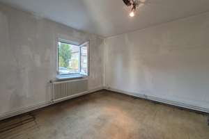Charmante Doppelhaushälfte mit 8 Zimmern, Garten und Doppelgarage im Herzen Holzgerlingens – Tübingerstr. 79/1, 71088 Holzgerlingen – Vorschaubild 8