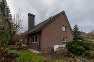 R E S E R V I E R T 

Ein Zuhause voller Wärme, Licht und Liebe – mit Innen-/Außenkamin – Die vollständige Adresse der Immobilie erhältst du vom Anbieter., 49525 Lengerich – Vorschaubild 2