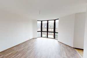 MITTEN IN OBERKASSEL - MODERNE 2-ZIMMER-WOHNUNG MIT BALKON & TG-STELLPLATZ – Düsseldorfer Straße 140, 40545 Düsseldorf – Vorschaubild 1