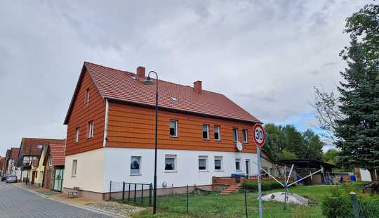 Bild von Geräumiges Einfamilienhaus auf großem Grundstück in Gunsleben