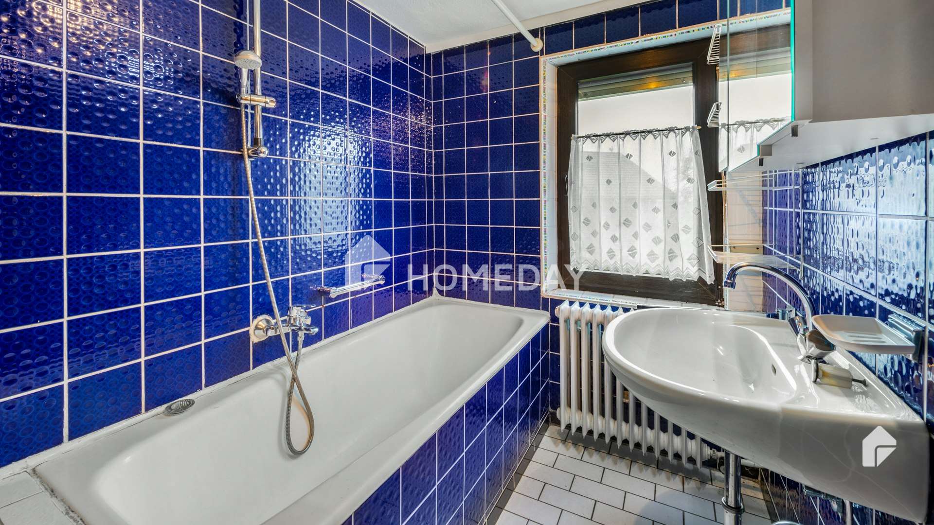 Immobilie in Wutach - Gepflegtes Bauernhaus mit Charme & Potenzial: 2200 m² Grundstück, Scheune & Wohnmöglichkeiten - Bild 3