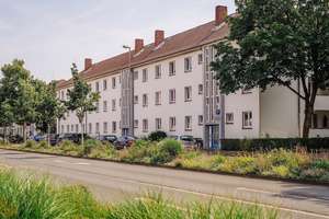 Lichtdurchflutete Wohnung in der Stadtmitte // 1.OG links – Kleiststr. 67, 38440 Stadtmitte (Ortsteil), Wolfsburg – Vorschaubild 2