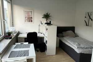 Möblierte 1-Zimmer Wohnung gegenüber vom KIT. Vermietung nur an Studenten  – Waldhornstraße 4, 76131 Karlsruhe – Vorschaubild 2