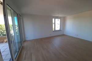 Helle neuwertige 3-Zimmer-Wohnung mit Balkon und Einbauküche in Stuttgart-Steckfeld – Stuttgart – Vorschaubild 2