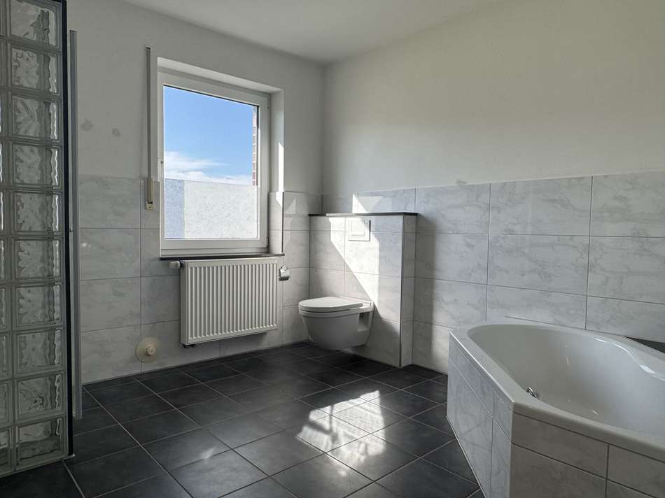 Badezimmer (OG)