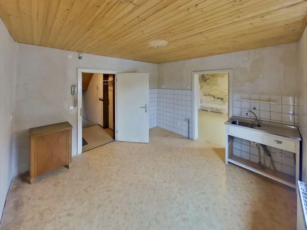 Immobilie in Rieschweiler-Mühlbach - Doppelhaushälfte mit vielseitigem Gestaltungspotenzial - Bild 1