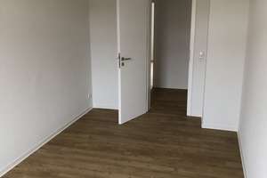 Frisch renovierte 4-Raumwohnung mit Balkon zu vermieten - auf Wunsch mit neuer Einbauküche! – zöllnerplatz 24, 9113 Schloßchemnitz, Chemnitz – Vorschaubild 20