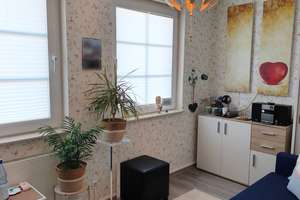 Gartenidylle in Krefeld-Hüls – Modernisierte Erdgeschosswohnung mit Wintergarten zu verkaufen! – Die vollständige Adresse der Immobilie erhältst du vom Anbieter., 47839 Hüls, Krefeld – Vorschaubild 7