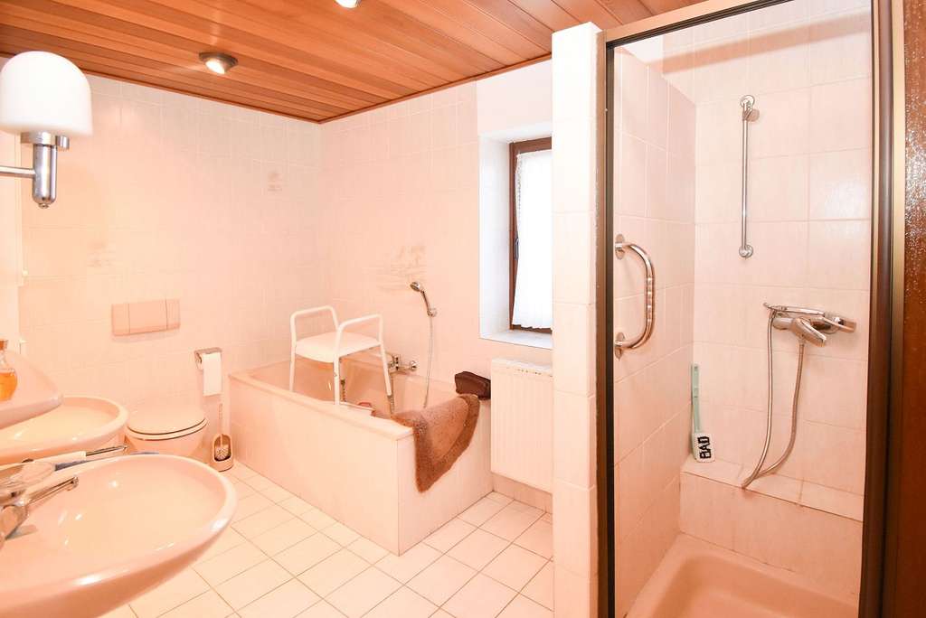 Immobilie in Wallenhorst - Gepflegtes Einfamilienhaus mit Potential auf Erbpachtgrundstück! - Bild 4